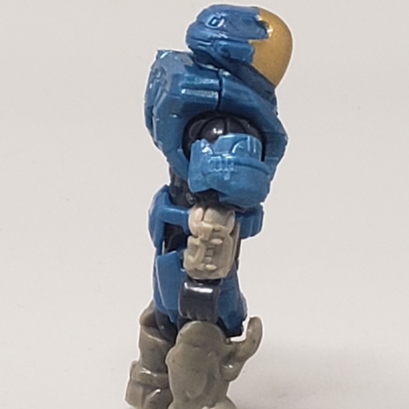 Mega Construx Halo Blue Spartan Mini-Action Figure - Picture 2 of 8